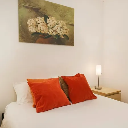 Host Wise - Lovely Bright Duplex - Prime Location Apartmán *