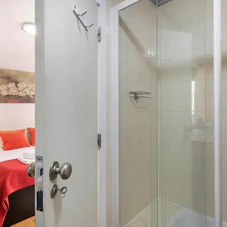 Host Wise - Lovely Bright Duplex - Prime Location * Lisboa